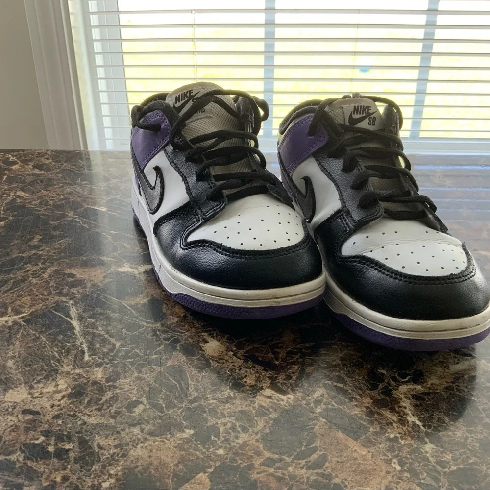 Nike Black and Purple Athletic Shoes - Picture 5 of 5
